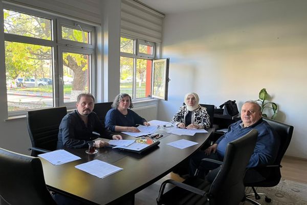 Araç Rafet Vergili Meslek Yüksekokulu bünyesinde Burs, Yardım ve Dezavantajlı Gruplar Komisyon Toplantısı Gerçekleştirildi