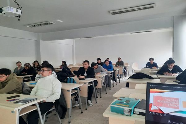 Öğrencilerimize 2025–2026 Dönemi Staj Bilgilendirme Toplantısı Düzenlenmiştir