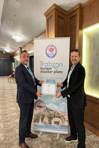 MESLEK YÜKSEKOKULUMUZ ÖĞRETİM GÖREVLİSİ HİKMET HABERAL, TRABZON TURİZMİNE KATKI SUNDU
